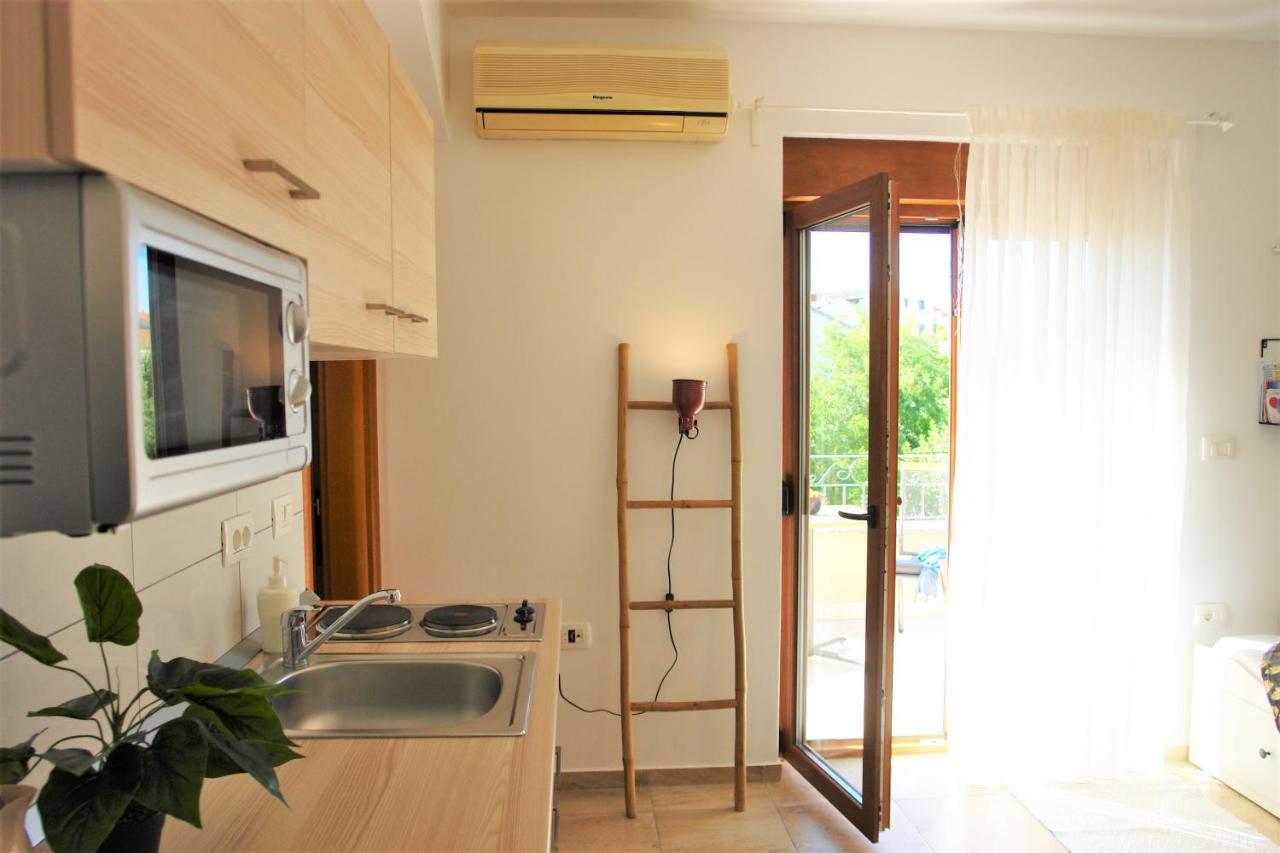 Iva Apartmani Vodice Extérieur photo
