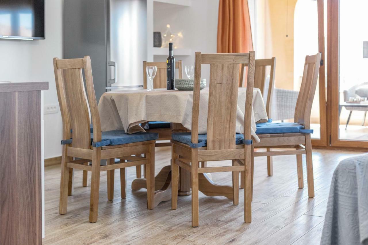 Iva Apartmani Vodice Extérieur photo